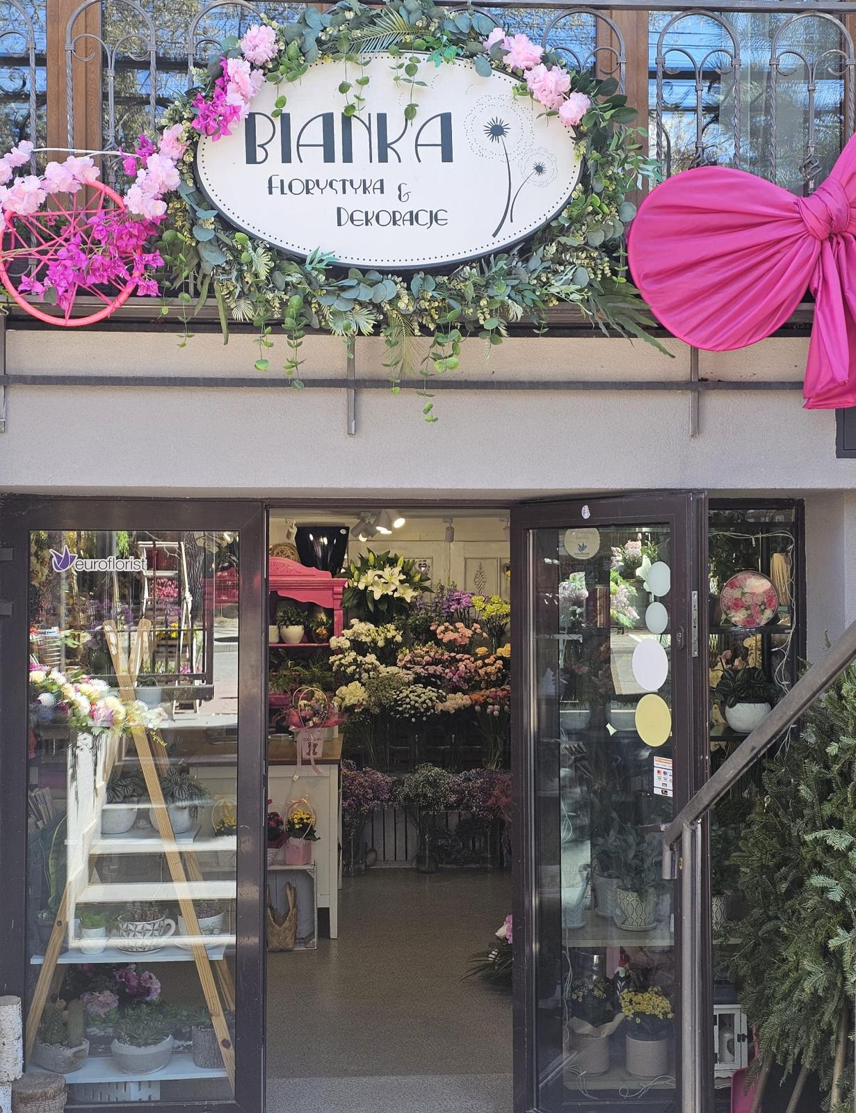 Kwiaciarnia Bianka przy al. Krakowskiej 14 w Piastowie